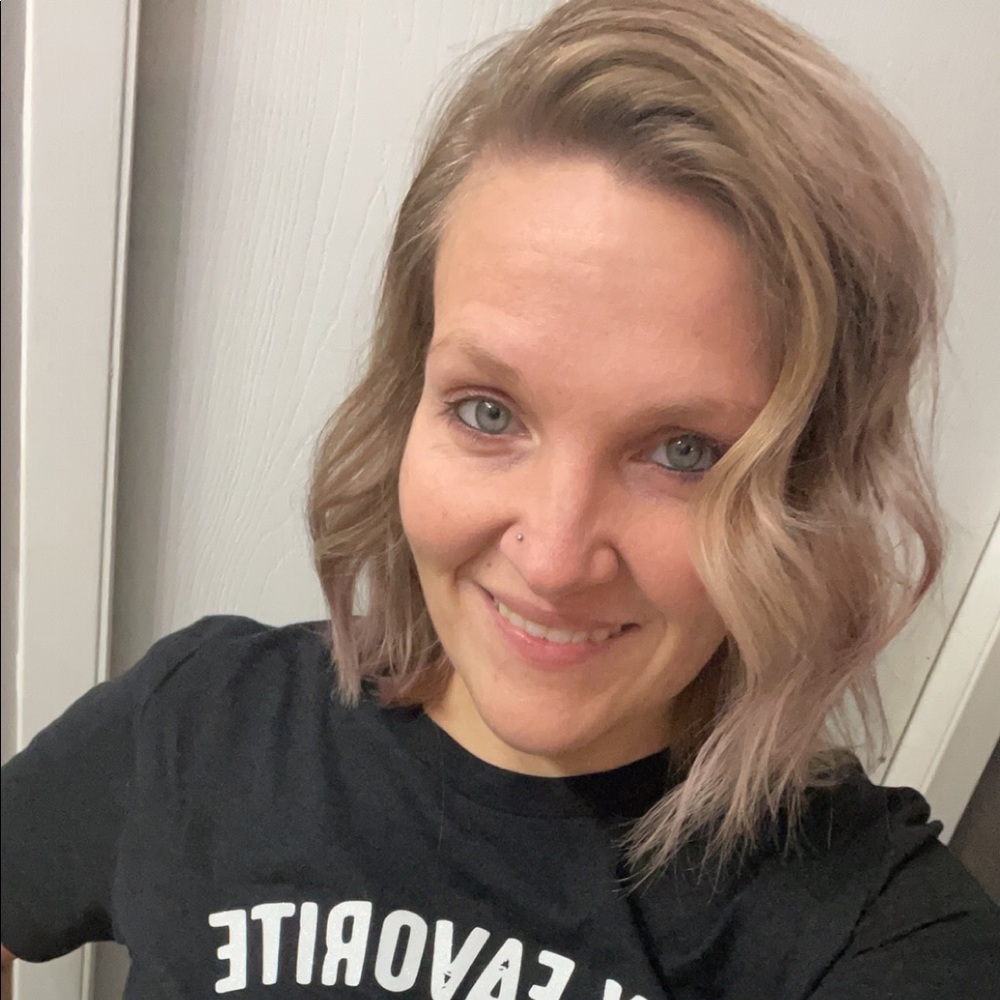 Meet your Posher, Melissa